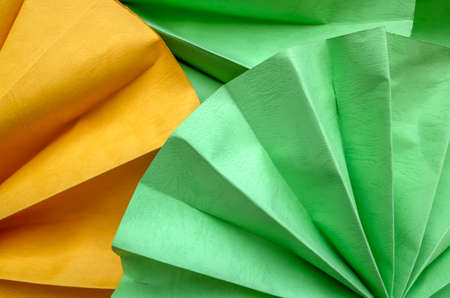 Fold tissue paper
